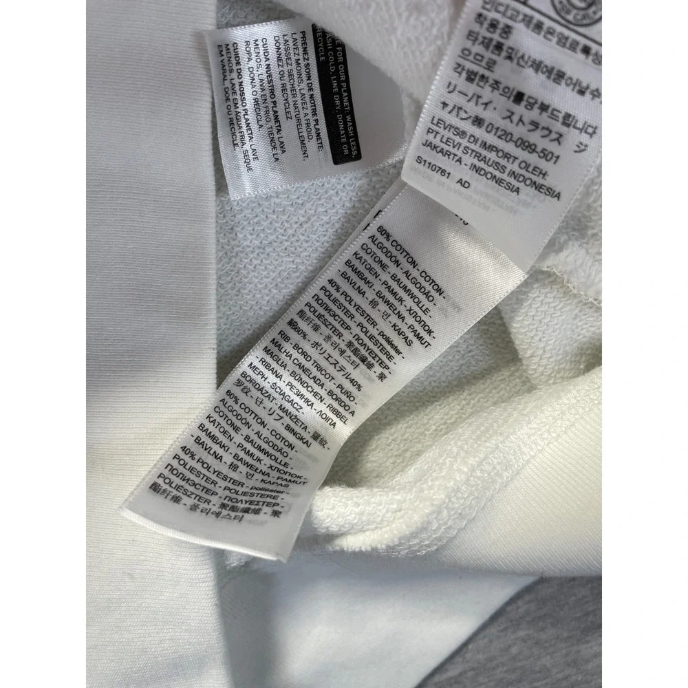 Levi's Sweatshirt Unisex Medium White Fleece Lined Classic Fit Red Batwing Logo